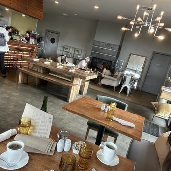Aracely Cafe - Inside of cafe - New American Near Me - San Francisco, California