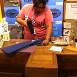 Crazy Shirts - Getting silk screened and great help at Crazy shirts!