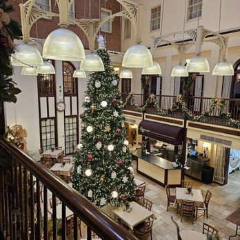 DeSoto House Hotel - Covered courtyard inside the hotel - Hotels Near Me - Galena, Illinois
