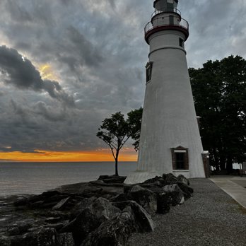 Marblehead Lighthouse State Park - Sunrise and lighthouse - Parks Near Me - Lakeside Marblehead, Ohio Marblehead Lighthouse State Park - Sunrise and lighthouse - Parks Near Me - Lakeside Marblehead, Ohio