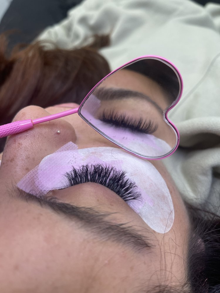 Bat A Lash Esthetics Logo