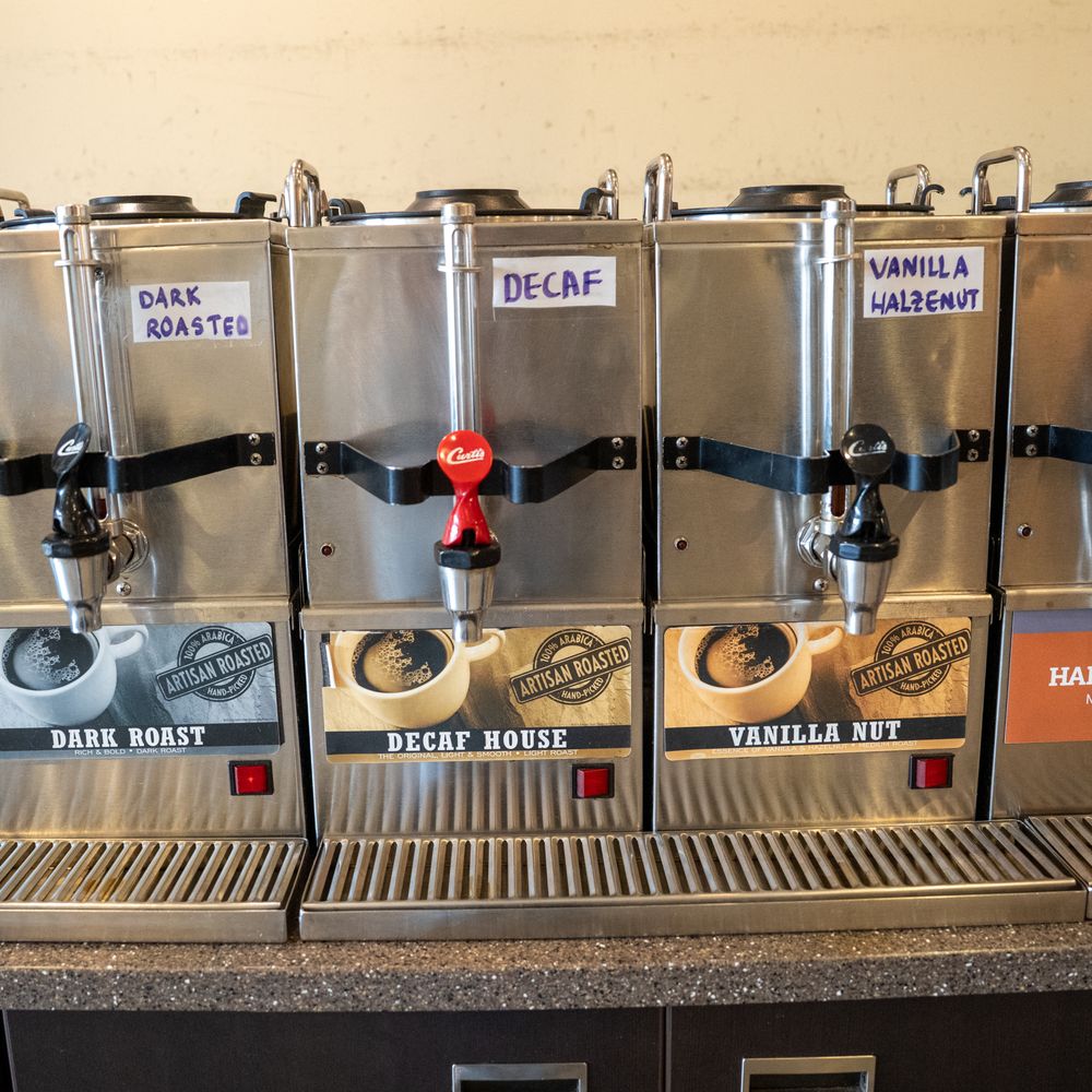 Manhattan Bagel - Breakfast & Brunch Near Me - Englewood, New Jersey Manhattan Bagel - Breakfast & Brunch Near Me - Englewood, New Jersey