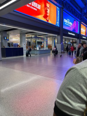 Davey's Ice Cream by null