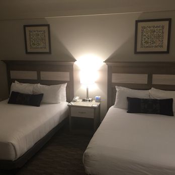 Carlisle Inn - Double queen room 230 2 nd floor is huge & beautiful! - Hotels Near Me - Sarasota, Florida Carlisle Inn - Double queen room 230 2 nd floor is huge & beautiful! - Hotels Near Me - Sarasota, Florida
