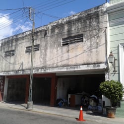 Sastrería de la 56 - La fachada, viniendo desde sur, en el sentido del tránsito.