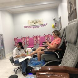 Cali Top Nails
