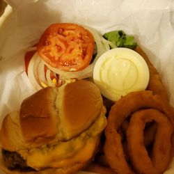 Holly's Restaurant & Pub - All American holly's burger