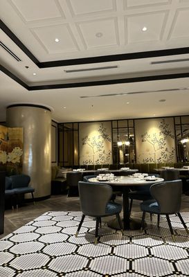 Li Yen 麗苑 by null