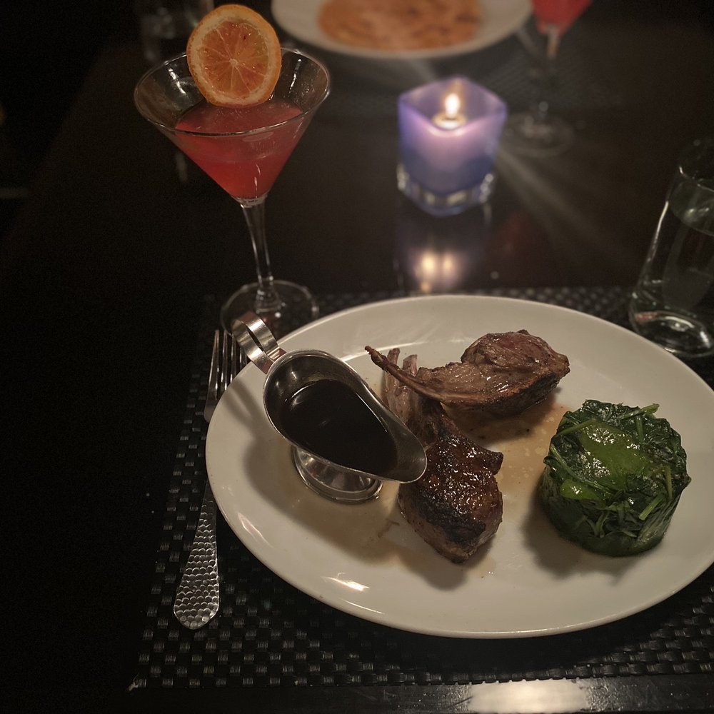 Lamb chops with sautéed spinach Lamb chops with sautéed spinach