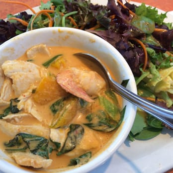 Khun Thai - Coconut curry soup! I highly recommend ordering. - Thai Near Me - Brookings, Oregon