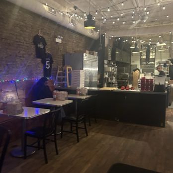 Pizza Friendly Pizza - Pizza Near Me - Chicago, Illinois