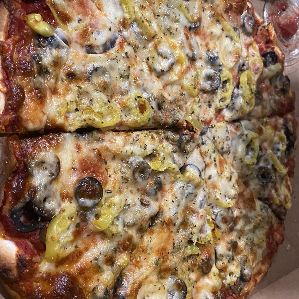 Chanticlear Pizza Grill - Build Your Own Pizza - thin crust veggie - Pizza Near Me - Ramsey, Minnesota Chanticlear Pizza Grill - Build Your Own Pizza - thin crust veggie - Pizza Near Me - Ramsey, Minnesota