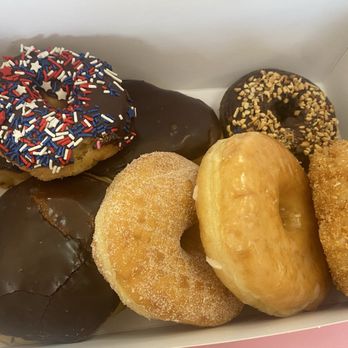 Donut Star - Donuts Near Me - Menifee, California