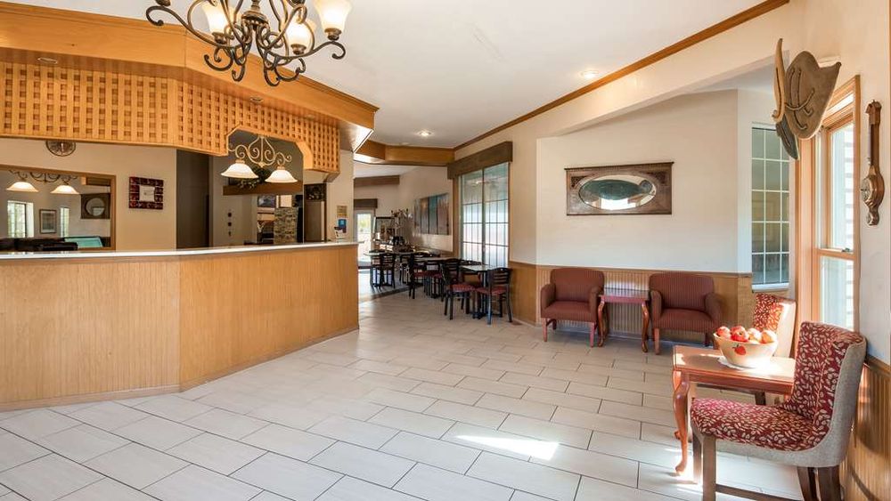APPLE TREE INN - Updated July 2026 - 95 Photos & 43 Reviews - 915 ...