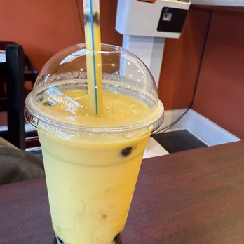 Corner Banh Mi - Mango smoothie - Bubble Tea Near Me - Winnetka, Illinois