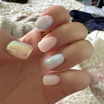 Nail Club - Nail Salons Near Me - Daly City, California