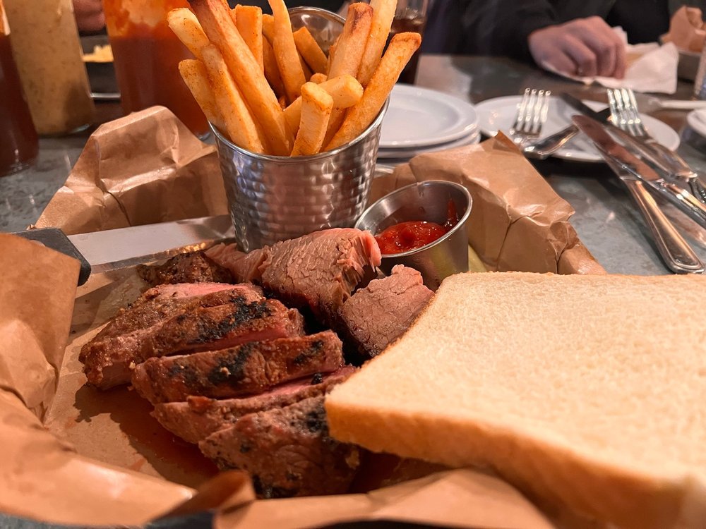 Smoqued California BBQ
