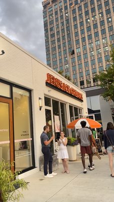 Jeni's Splendid Ice Creams by null