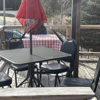 Old Hampton Store & Grist Mill - Outside dining - Barbeque Near Me - Linville, North Carolina