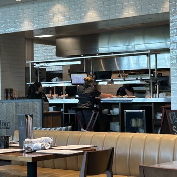 Rhythm On Monroe - Kitchen - American Near Me - Huntsville, Alabama