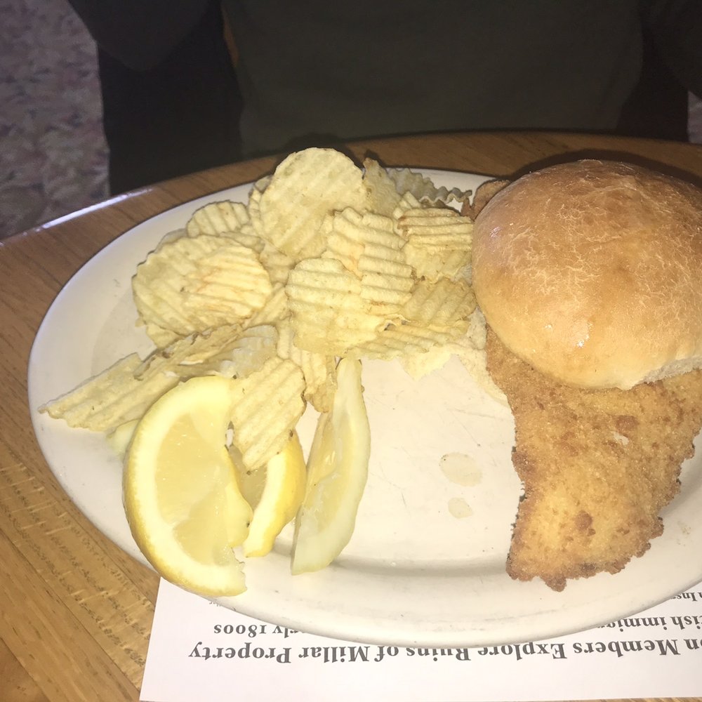 Apple Granny - Fish sandwich and chips - American Near Me - Lewiston, New York Apple Granny - Fish sandwich and chips - American Near Me - Lewiston, New York