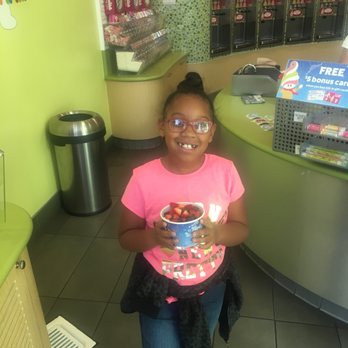 Menchie's Frozen Yogurt - Ice Cream & Frozen Yogurt Near Me - Rialto, California