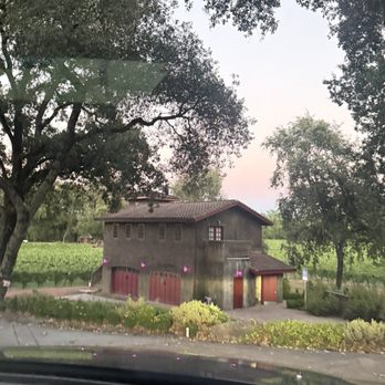 Gracianna Winery - Airbnb loft - Wine Tasting Room Near Me - Healdsburg, California Gracianna Winery - Airbnb loft - Wine Tasting Room Near Me - Healdsburg, California