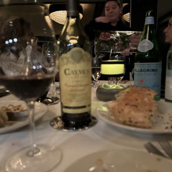 Morton's The Steakhouse - Steakhouses Near Me - Hackensack, New Jersey