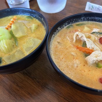 Sassy Express - Veggie yellow curry/mild, pineapple chicken curry/hot - Thai Near Me - Tillamook, Oregon Sassy Express - Veggie yellow curry/mild, pineapple chicken curry/hot - Thai Near Me - Tillamook, Oregon
