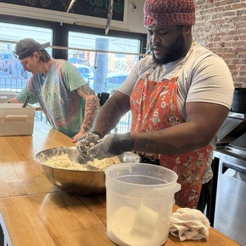 Encore pizzeria + Kitchen - The owners, Cody and London. They are both great! - Pizza Near Me - Cape Girardeau, Missouri Encore pizzeria + Kitchen - The owners, Cody and London. They are both great! - Pizza Near Me - Cape Girardeau, Missouri