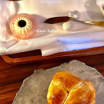 Sauvage Restaurant - Canadian (New) Near Me - Canmore, Alberta