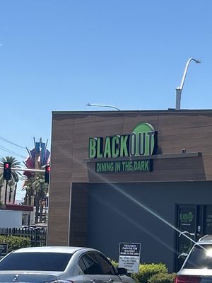 BLACKOUT Dining in the Dark by null