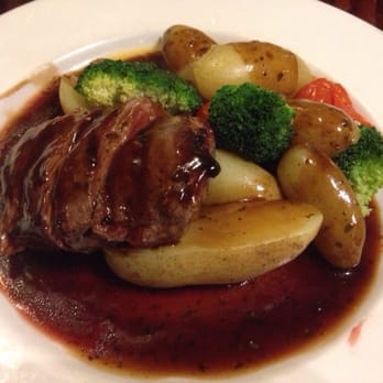 Beefeater - Rump of lamb with potatoes, broccoli & tomato. Rating: Very Good. - British Near Me - Glasgow, GLG