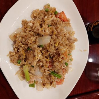 Montien Thai Restaurant - Chicken fried rice. - Thai Near Me - Boston, Massachusetts Montien Thai Restaurant - Chicken fried rice. - Thai Near Me - Boston, Massachusetts