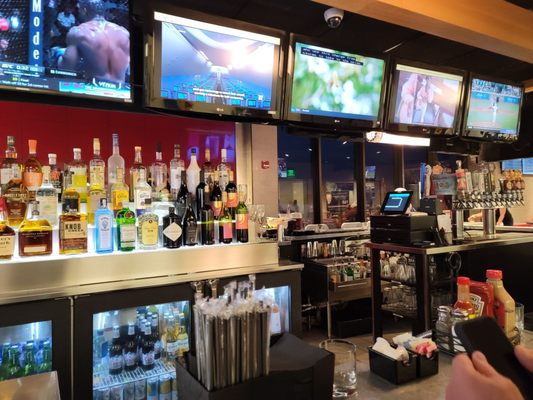 Bar Symon CLE Airport by null