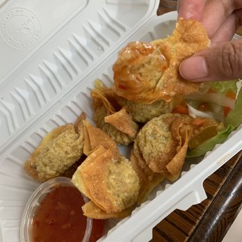 Dai Bi Chay - You get 7-8 fried wontons in one appetizer - Vietnamese Near Me - Mississauga, Ontario
