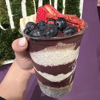 Oakberry Acai - Juice Bars & Smoothies Near Me - Los Angeles, California