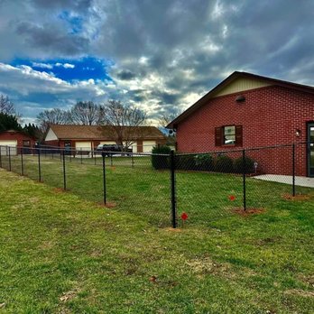 SP Custom Fencing & Custom Buildings - Fences & Gates Near Me - Thomasville, North Carolina SP Custom Fencing & Custom Buildings - Fences & Gates Near Me - Thomasville, North Carolina