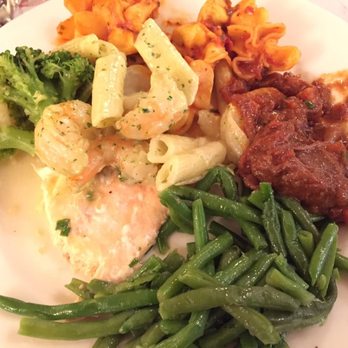 Plaza Gardens - Fish, beef stew, pasta and fresh vegetables. - Buffets Near Me - Paris, 75