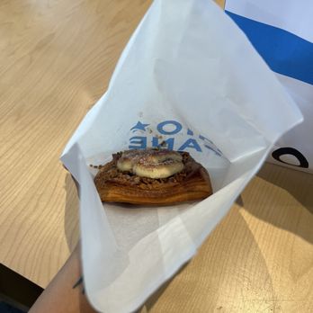 Miopane - Tiramisu croissant - Bakeries Near Me - Pasadena, California