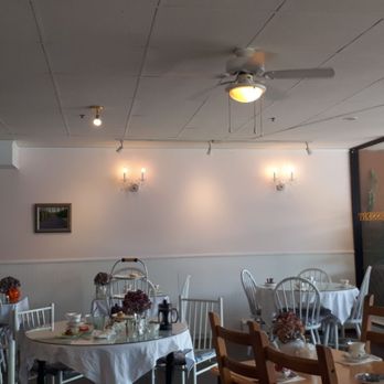 Clancy's Tea Cosy - Bright and spacious interior - Coffee & Tea Near Me - White Rock, British Columbia Clancy's Tea Cosy - Bright and spacious interior - Coffee & Tea Near Me - White Rock, British Columbia