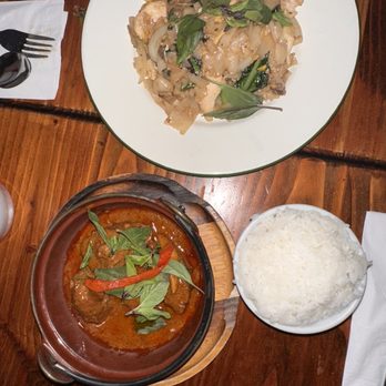 Glai Baan - Thai Near Me - Phoenix, Arizona