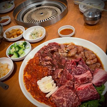 Hanwoori Korean Restaurant - Korean Near Me - Burnaby, British Columbia