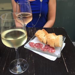 Cave Riviera Cannes - Tchin!