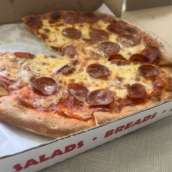 Big E Pizza - Medium 1 topping takeout special - Pizza Near Me - Signal Hill, California Big E Pizza - Medium 1 topping takeout special - Pizza Near Me - Signal Hill, California