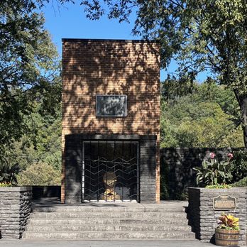 Buffalo Trace Distillery - Distilleries Near Me - Frankfort, Kentucky