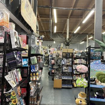 Tate's Comics - View of the store from the front - Comic Books Near Me - Lauderhill, Florida