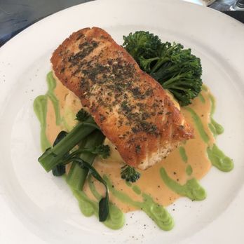 Geoffrey's Malibu - Seafood Near Me - Malibu, California
