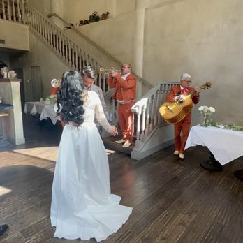 Mariachi Real De Oxnard - Musicians Near Me - Oxnard, California Mariachi Real De Oxnard - Musicians Near Me - Oxnard, California