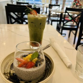 Fig & Ginger - Chia Pudding - Breakfast & Brunch Near Me - Honolulu, Hawaii Fig & Ginger - Chia Pudding - Breakfast & Brunch Near Me - Honolulu, Hawaii